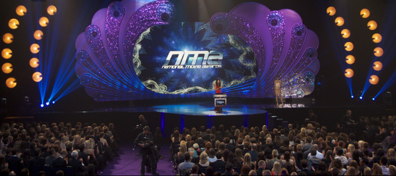 National-Movie-Awards-2011-Design-Nicoline-Refsing-Christine-Bleakley-012small-800x533